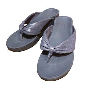 VIONIC Lilac Purple Arabella Wedge Thong Sandal